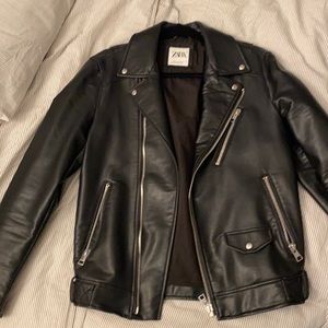 Black men’s leather jacket from Zara size small
